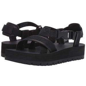 Platform Teva Sandals in Black Size 6.